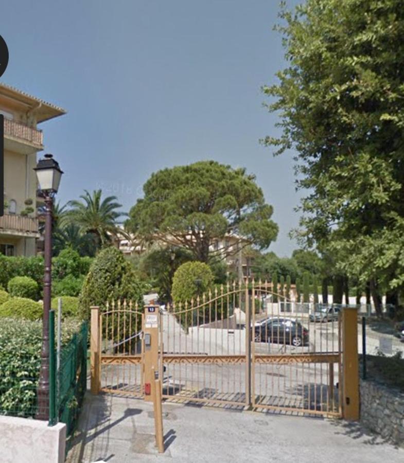 Appartement Spacieux Avec Jardin Coeur De St Tropez Saint-Tropez Exterior foto